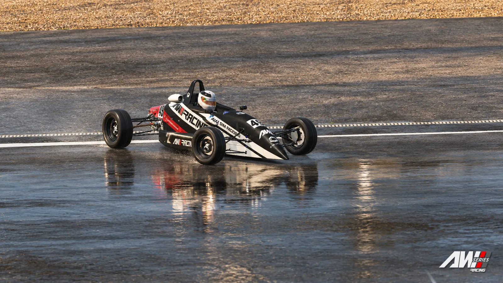 La segunda carrera se corrió en mojado y con slicks.